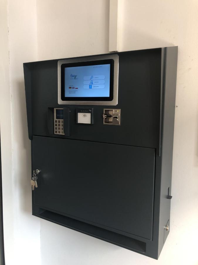 Sweet Dream Hostel & Pension - Self Check-In Гюстров Экстерьер фото