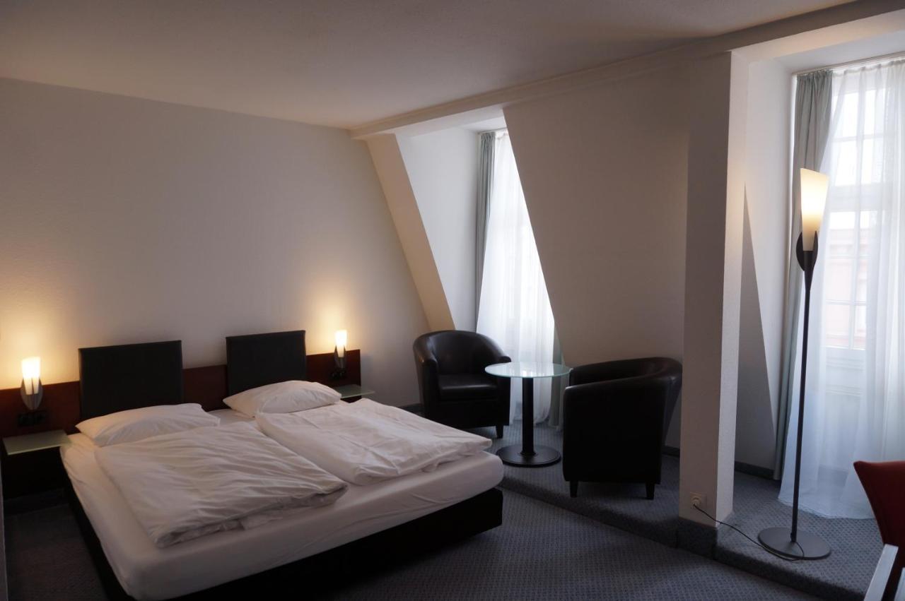 Sweet Dream Hostel & Pension - Self Check-In Гюстров Экстерьер фото